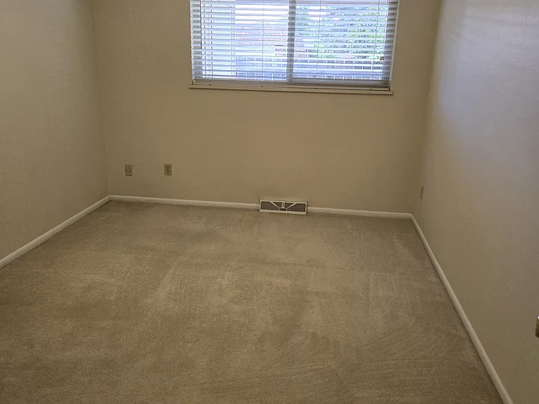 414 E Thunderbird Dr #1 — Photo 7