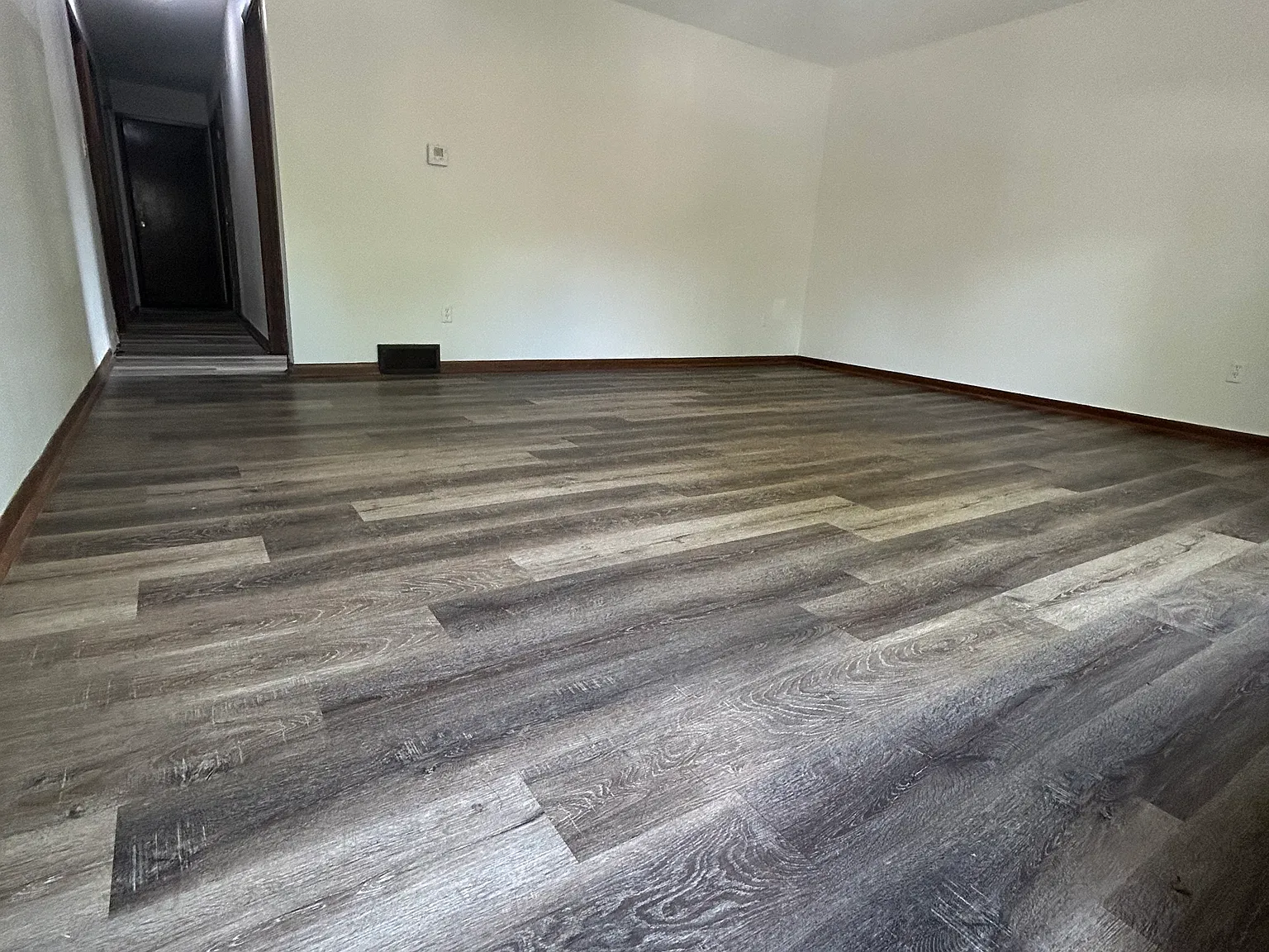 2 bed, 1056 sqft, $1,500 — Photo 4