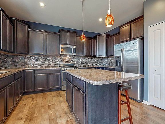 4th image of 2134 Bonnieglen Dr