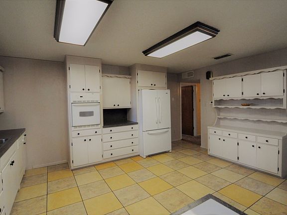 4th image of 133 Texas Dr