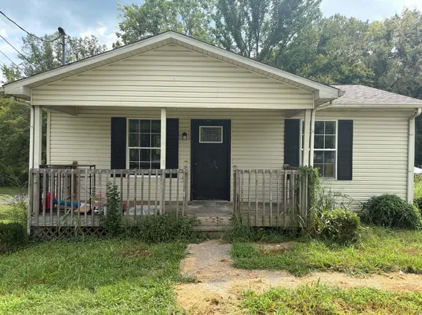 1225 S Irvine Rd, Irvine, KY 40336