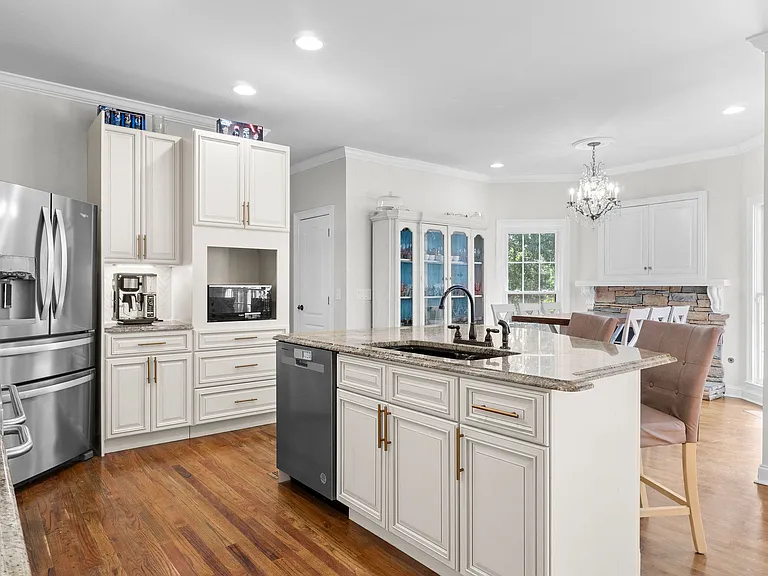 6227 Lake Vista Cir — Photo 16
