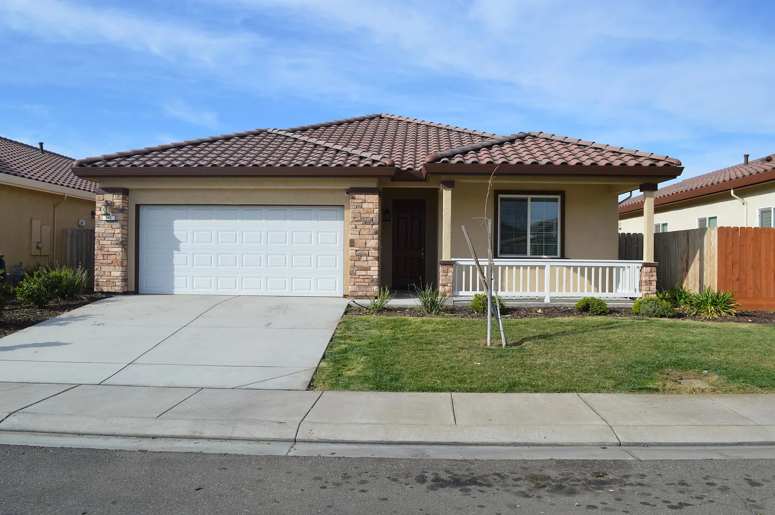 345 Stannous Ct photo 1