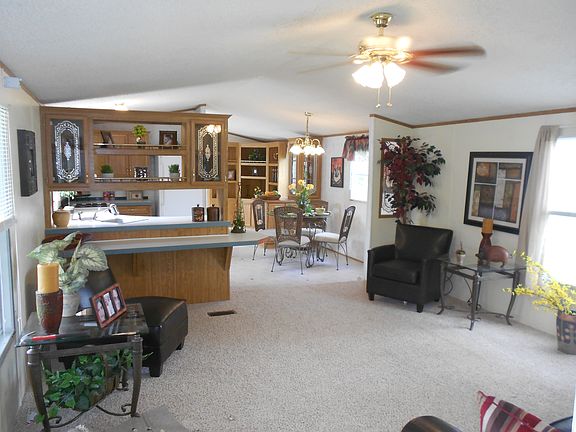 Beautiful cabinetry t/o
