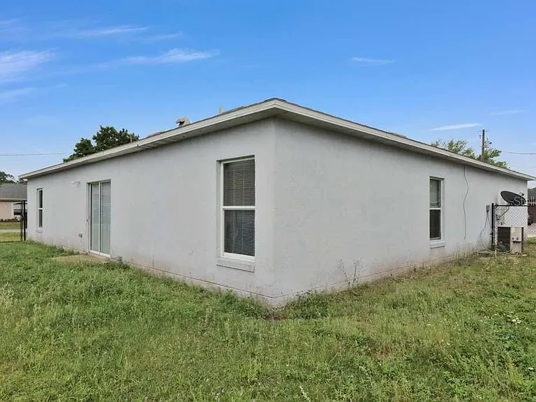 820 Grantham Dr — Photo 31