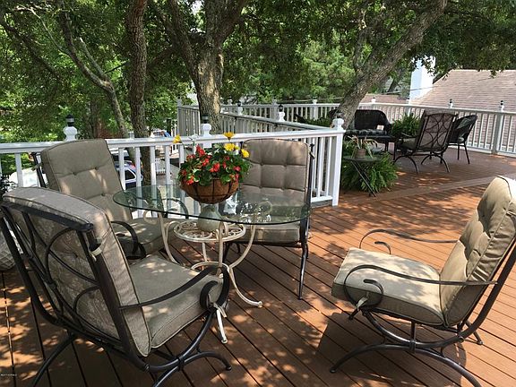 Rear deck area.