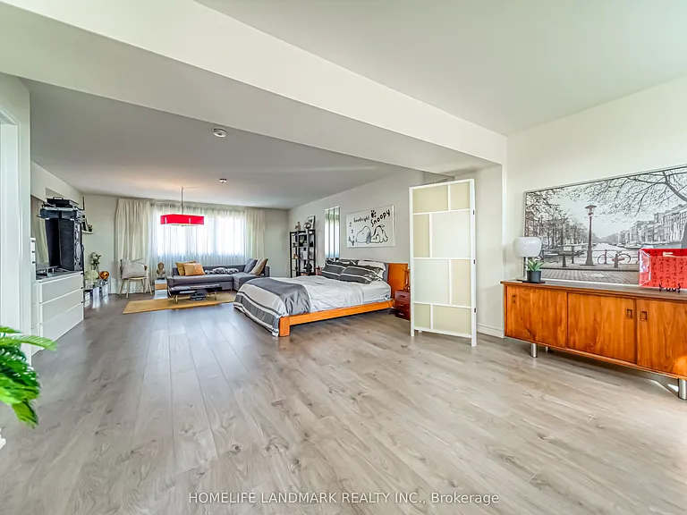 294 Valermo Dr — Photo 15