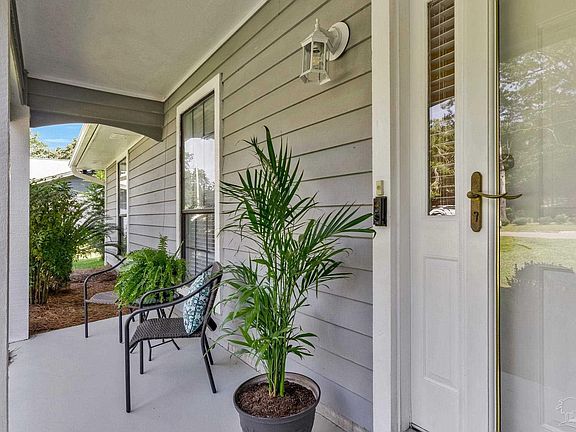 5th image of 7706 Beechwood Dr
