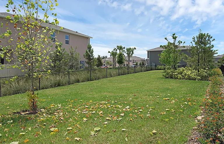 Reunion Crossing Townhomes — Photo 34