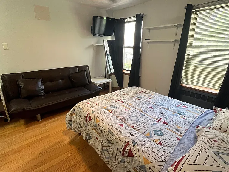 140 E 31st St #48 — Photo 3