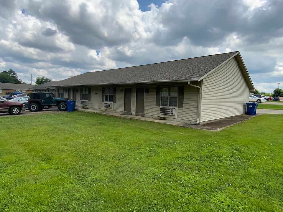 1st image of 1621 Chris Dr #D
