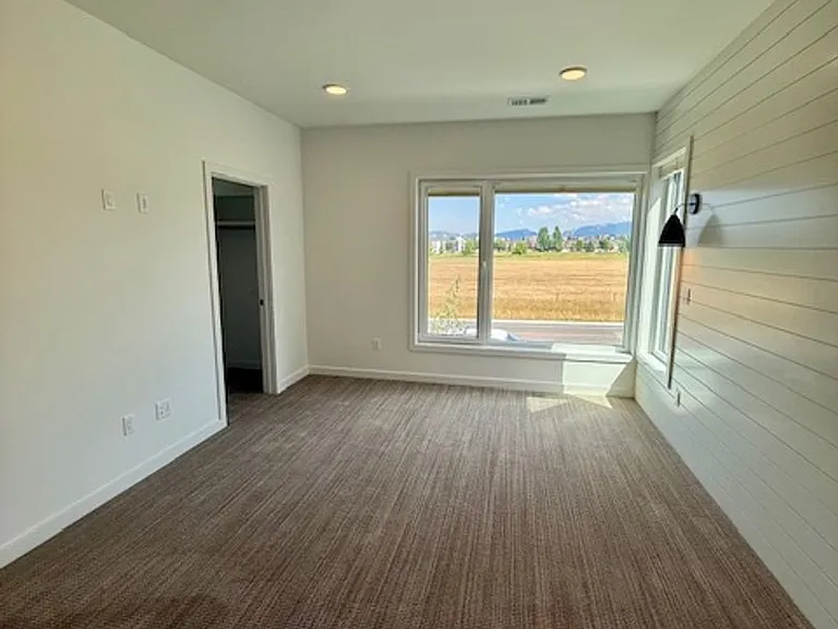 2957 S 27th Ave — Photo 33