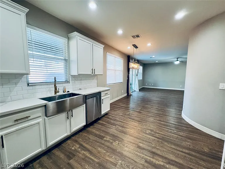 9601 Rolling Thunder Ave — Photo 4
