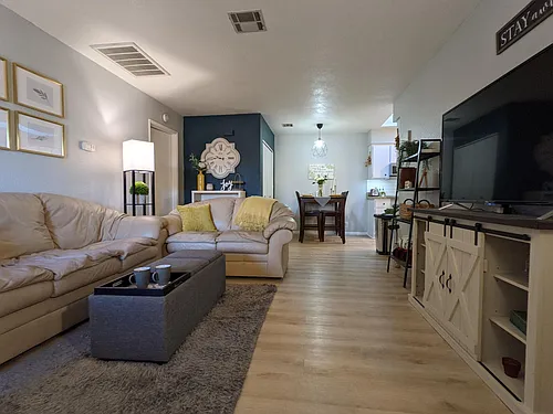 502 W Hononegh Dr #3 Photo 1