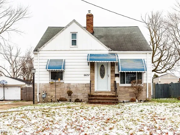6657 Orchard Blvd, Parma Heights, OH 44130