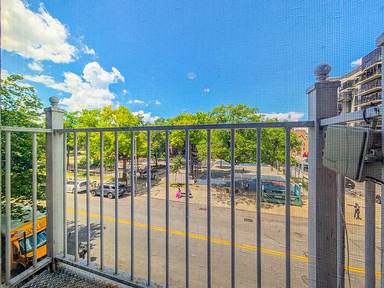822 Myrtle Ave #3A — Photo 1