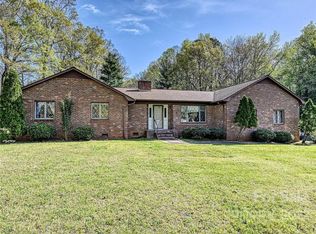 1471 E Marion St, Shelby, NC 28150