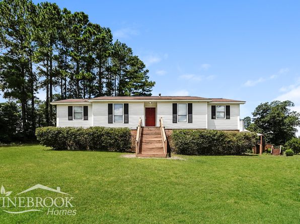 2122 Pepperidge Dr