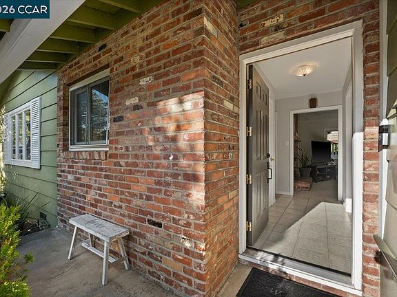 5th image of 114 Combs Ln