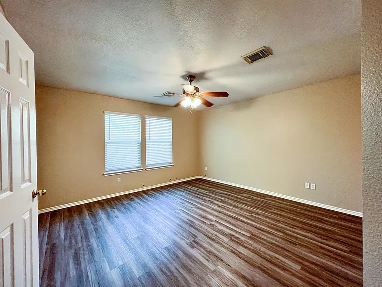 1632 Sunnycrest Cir — Photo 7