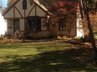 255 Derbyshire Rd, Waterloo, IA 50701