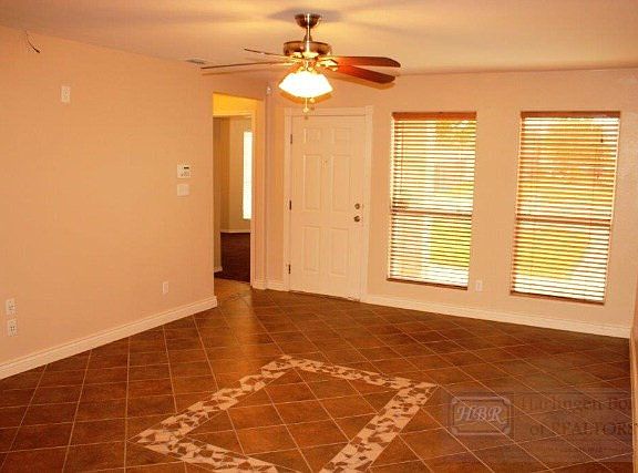 3rd image of 9809 Kingbird Dr