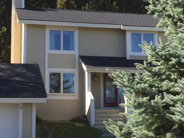 4714 Camelot Dr #5, Harbor Springs, MI 49740