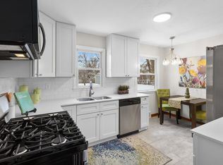 947 Lovell Ave W, Saint Paul, MN 55113