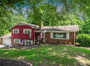 18 Vaille Dr, Taylors, SC 29687