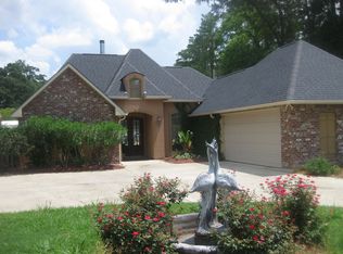 13211 Clint St, Walker, LA 70785