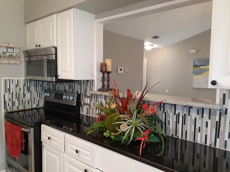 2753 Camargo Dr — Photo 12