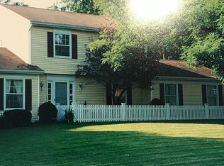 1450 Middlebrook Ave SE, Grand Rapids, MI 49546