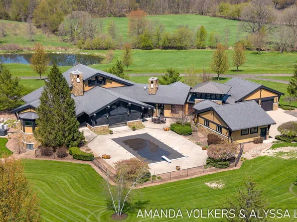 10306 Ivanrest Ave SW, Byron Center, MI 49315