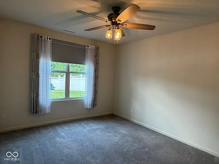 1190 Sunset Blvd — Photo 9
