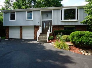 213 Waterman Rd, Clairton, PA 15025