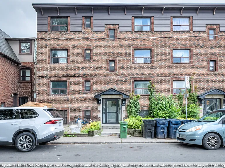 492 Montrose Ave #26 — Photo 13