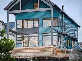 49 Fireside Ln, Pacific Beach, WA 98571