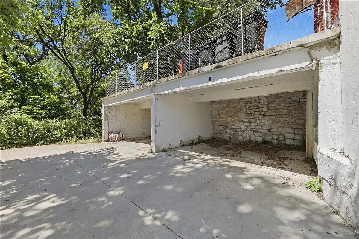 2 bed, 900 sqft, $1,385 — Photo 4