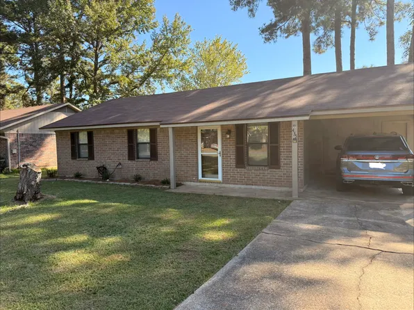 435 Cherry Oak Ln, Haughton, LA 71037