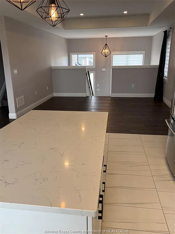 5 bed, $3,400 — Photo 4