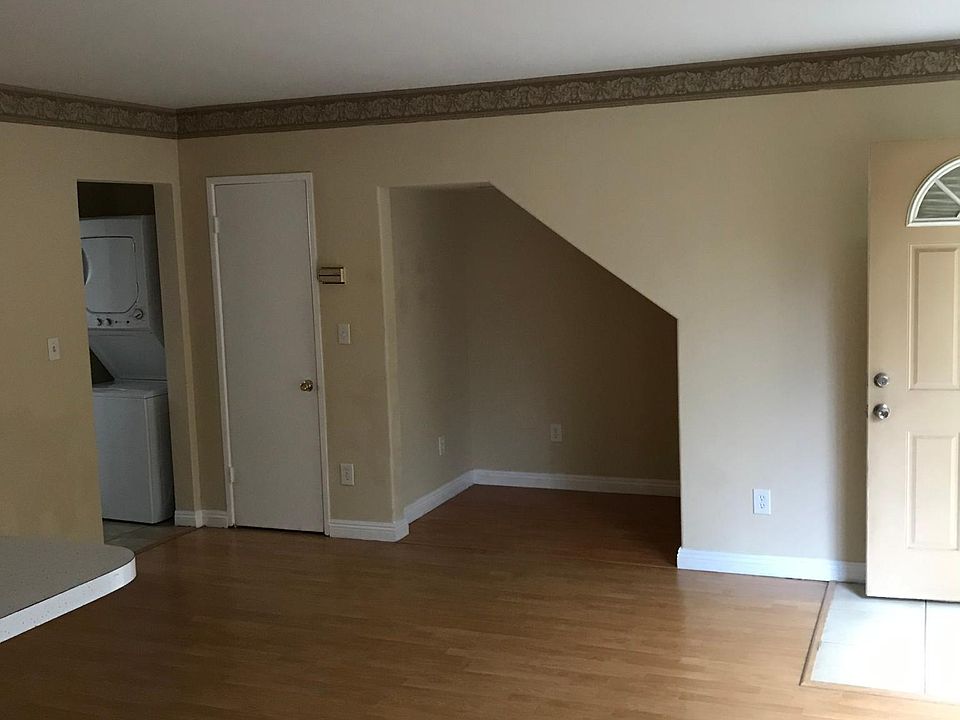 1st image of 646 Maltman Ave APT 3