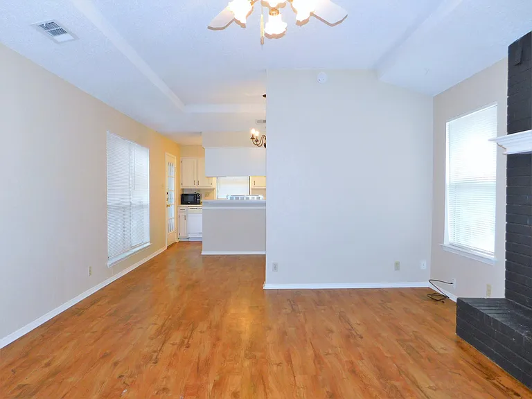 2212 Bolivar St #2212 — Photo 6