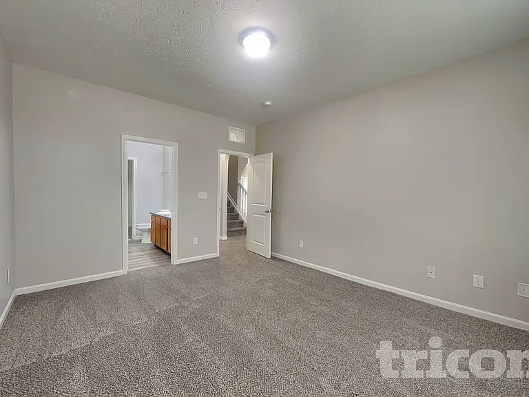 2027 Shadow Creek Blvd — Photo 6