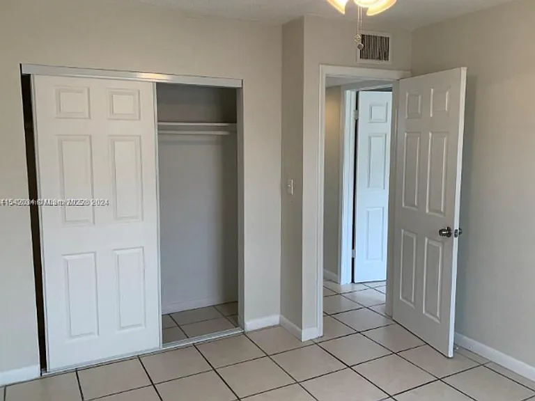2331 Adams St #2324 — Photo 6