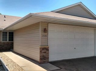 2120 Silver Ln, New Brighton, MN 55112