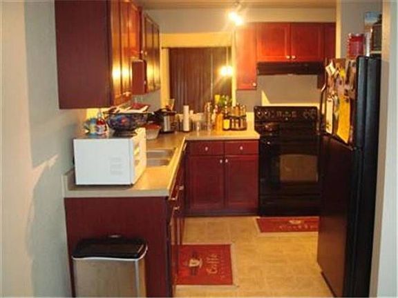3rd image of 1204 S 237th Ln APT 16-03