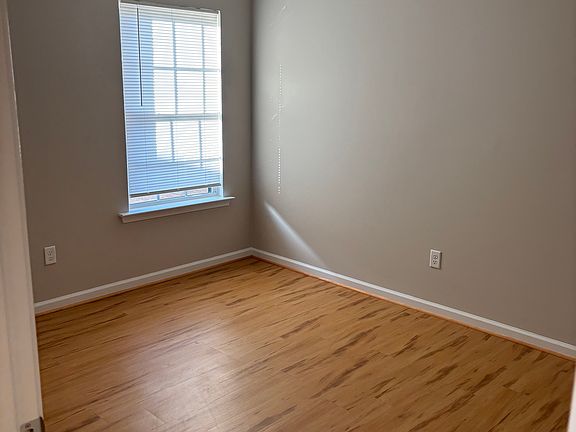 5th image of 2089-5 E Parkway St #5-2089