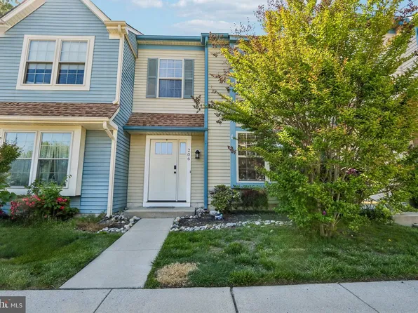 206 Douglas Ct, Thorofare, NJ 08086