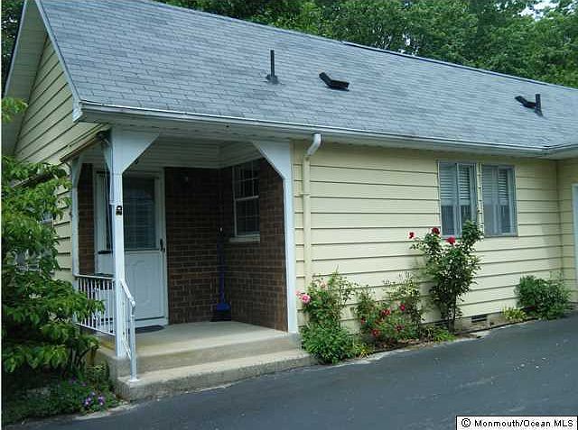 1st image of 5 Lexington Drive #D