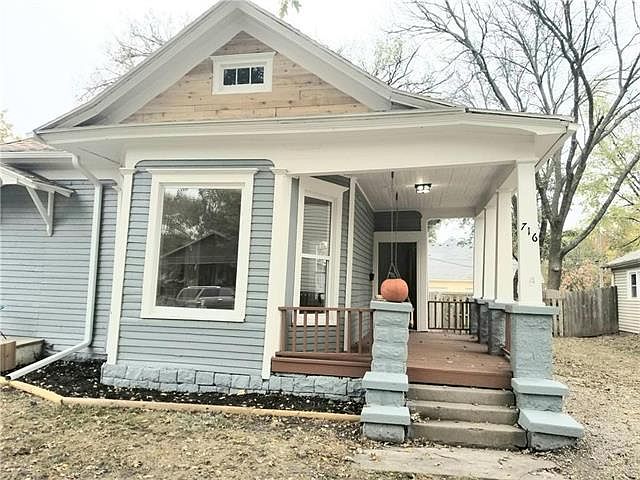 1st image of 716 Brown Ave